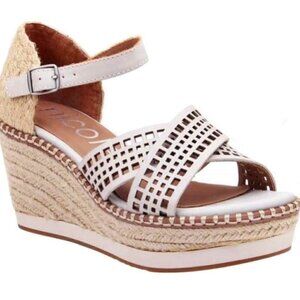 NWOB Nicole Sandal